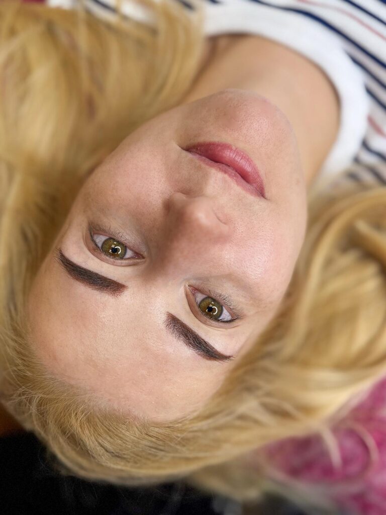 Krislin Leetmaa - püsimeik kulmudele